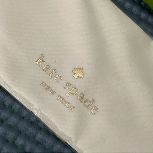 EUC Kate Spade New York Eyewear Stylish Hard Protective Case With Cleaning Cloth - Picture 5 of 17